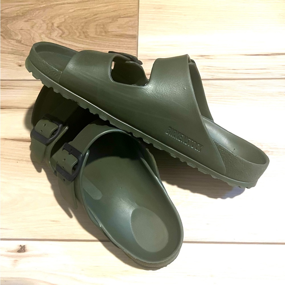Mens gently worn Birkenstock Arizona sandals